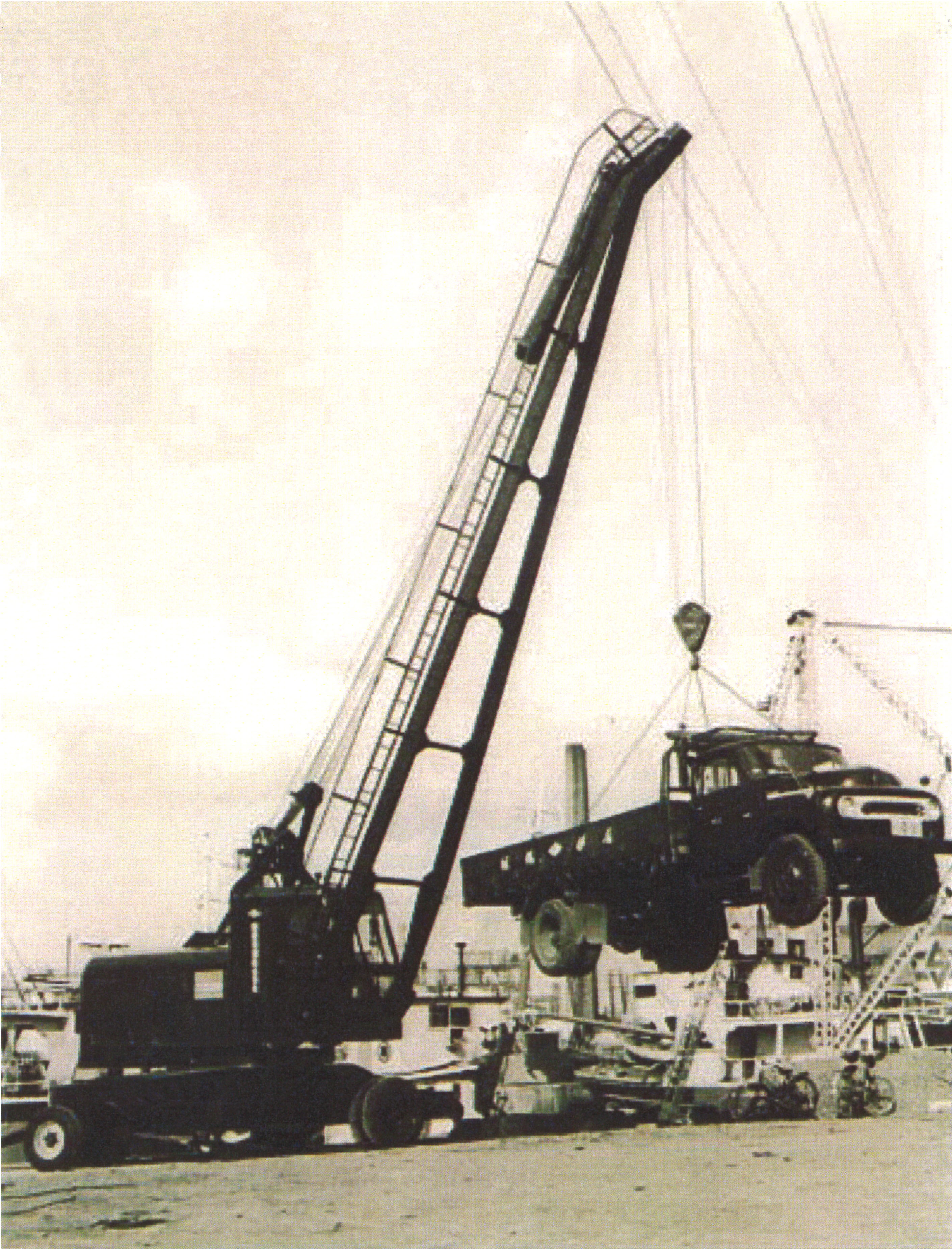 GAMBAR:CRANE